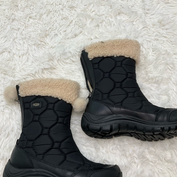 UGG down waterproof snow boots - Picture 2 of 12